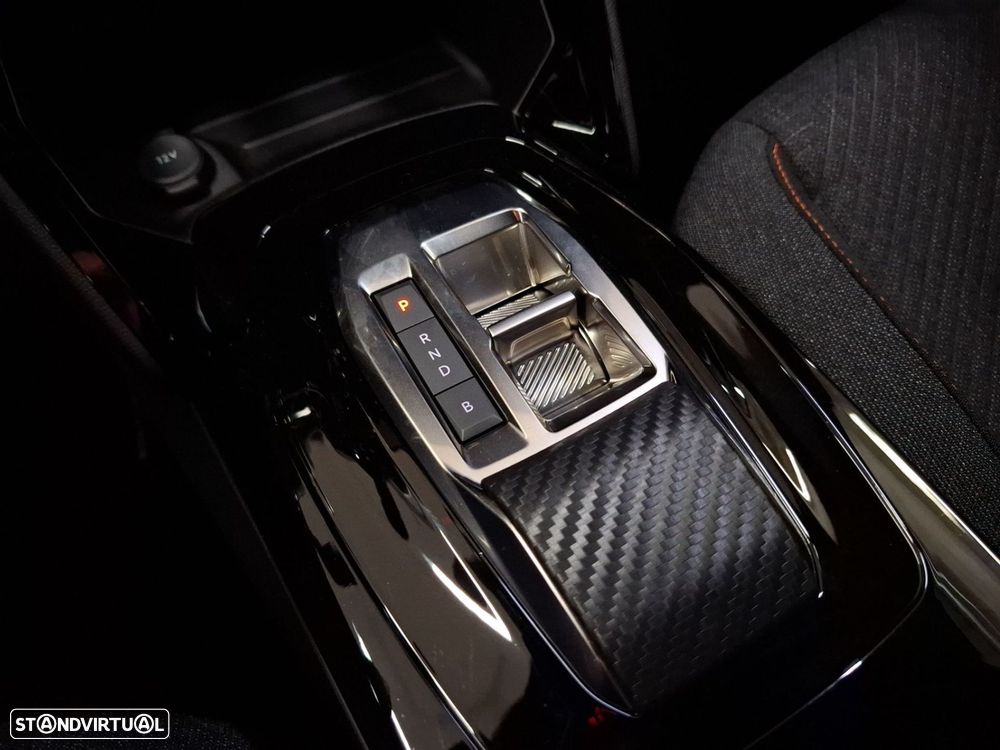 Peugeot e-2008 54 kWh Style - 19