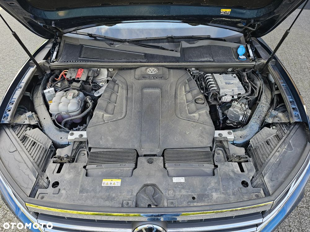 Volkswagen Touareg - 14