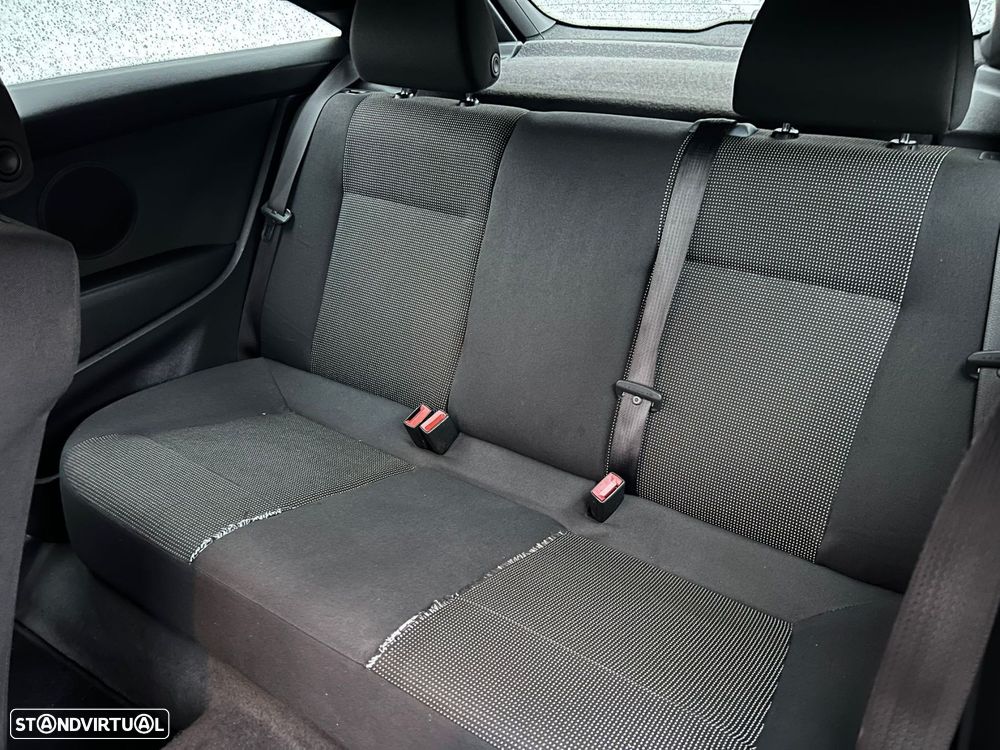 Opel Astra GTC 1.3 CDTI - 8