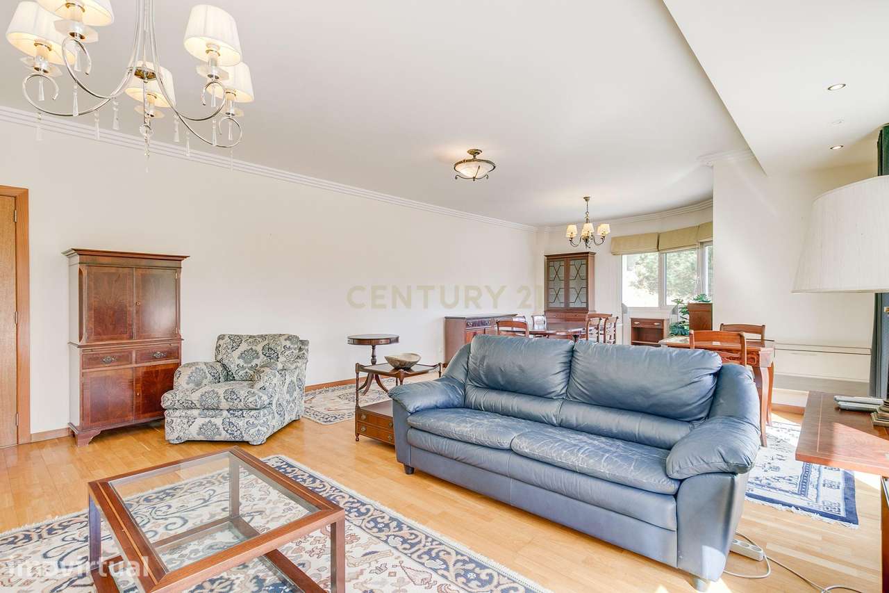 Apartamento T4 totalmente mobilado nas Laranjeiras - Grande imagem: 2/43