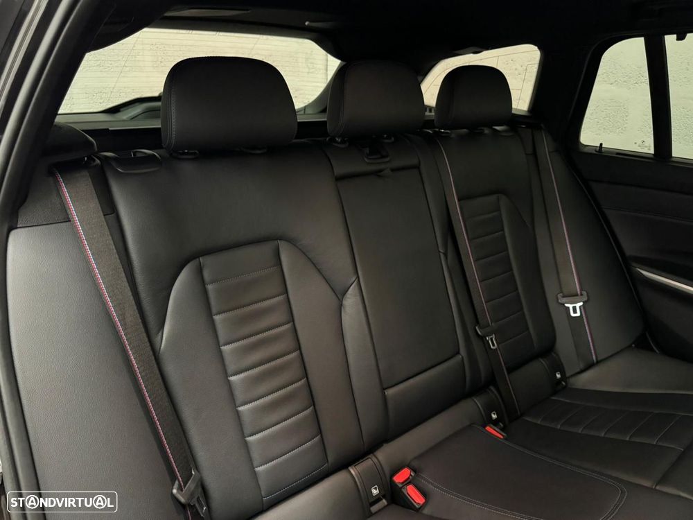 BMW 330 e Aut. M Sport - 43