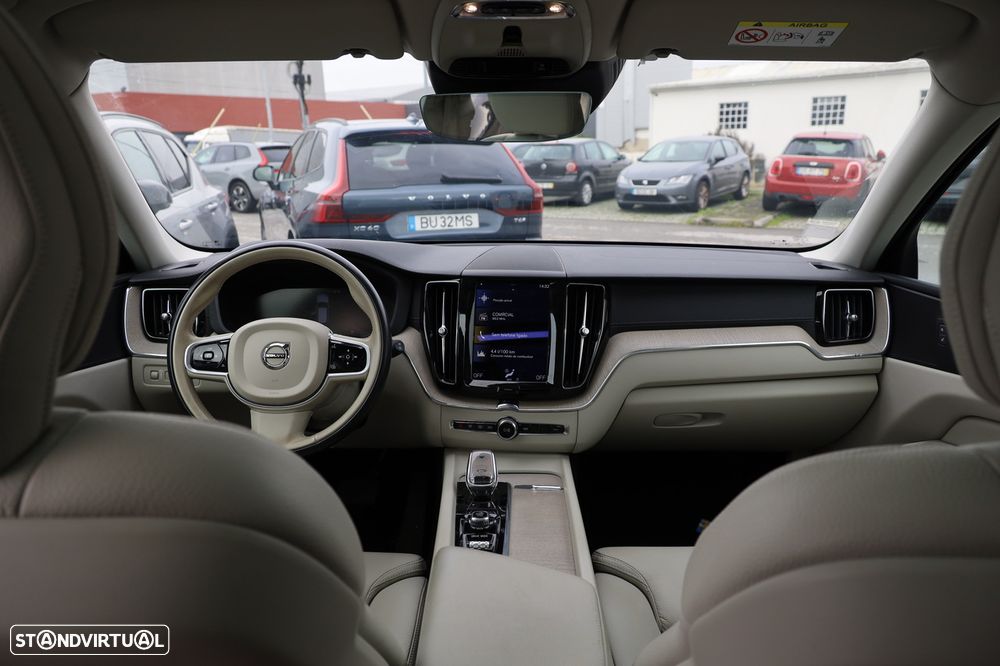 Volvo XC 60 2.0 T6 PHEV Inscription AWD - 16