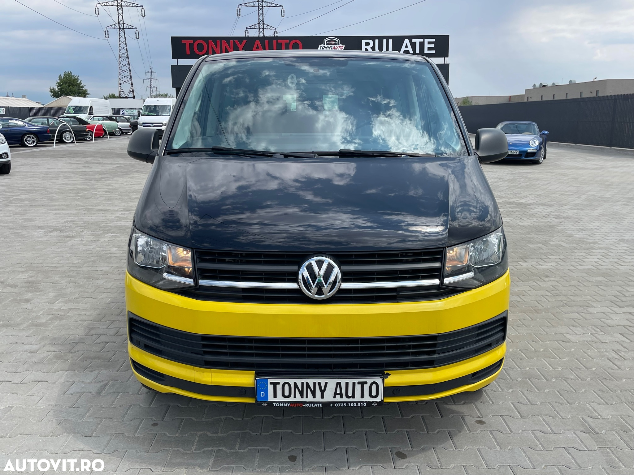 Volkswagen Multivan - 2