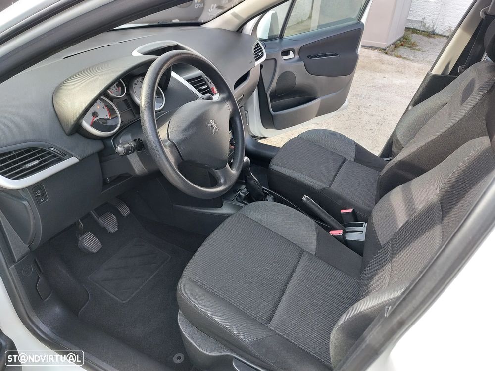 Peugeot 207 1.6 HDi 99g - 9
