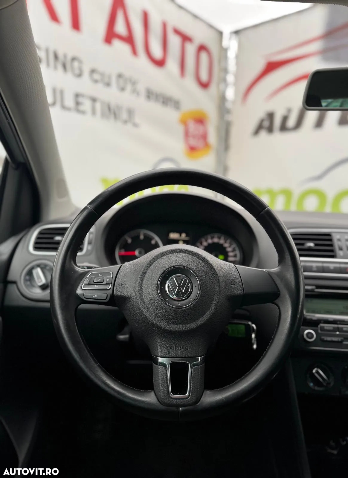 Volkswagen Polo 1.6 TDI DSG Comfortline - 38