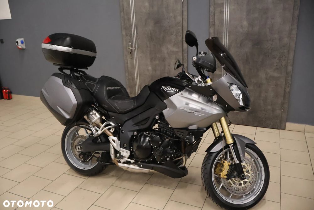 Triumph Tiger - 10