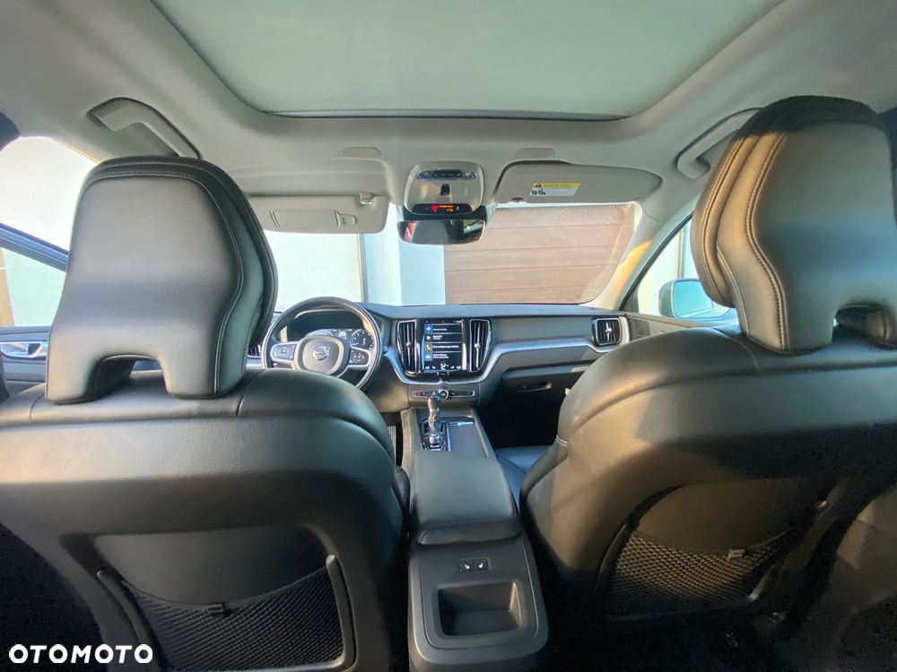 Volvo XC 60 T6 AWD Momentum - 8