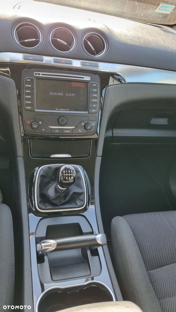 Ford S-Max 2.0 TDCi DPF Titanium - 16