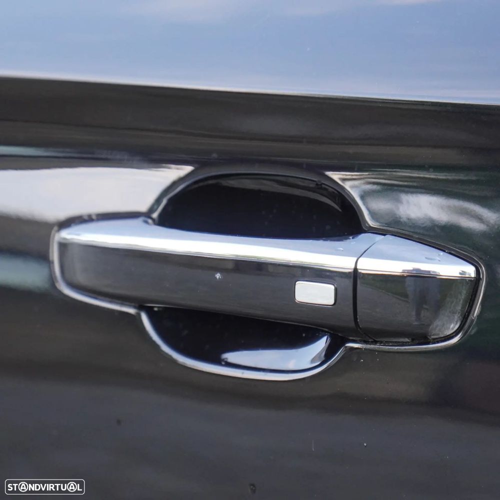 MG ZS EV 44.5 kWh Luxury - 25