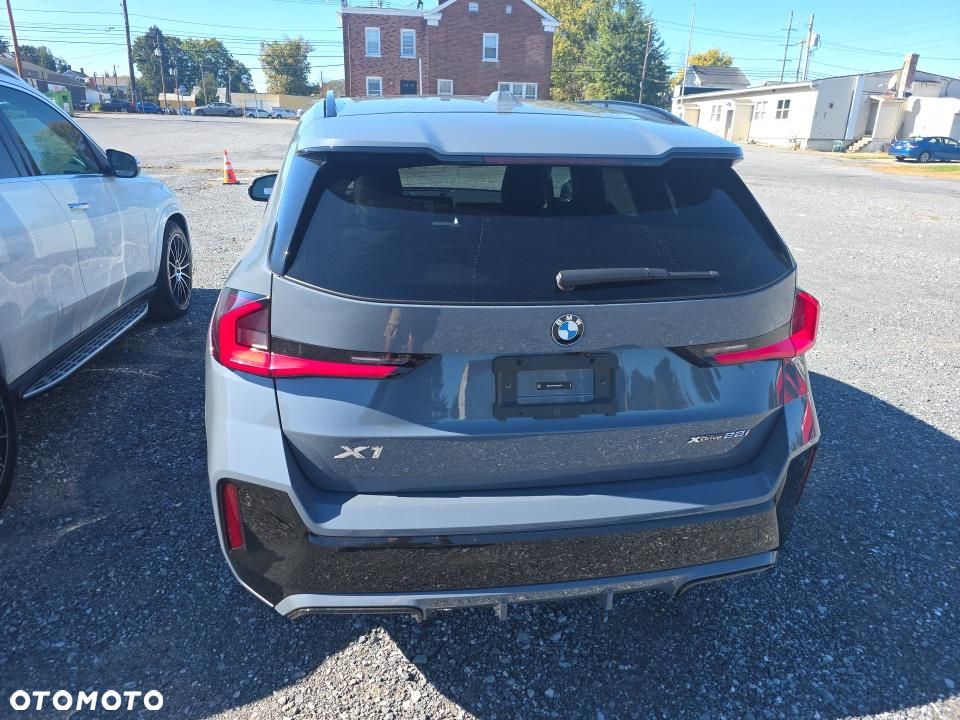 BMW X1 2023 photo 5