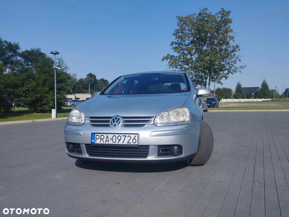 Volkswagen Golf - 2