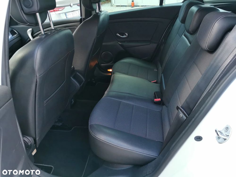 Renault Megane Grandtour TCe 180 GT - 17