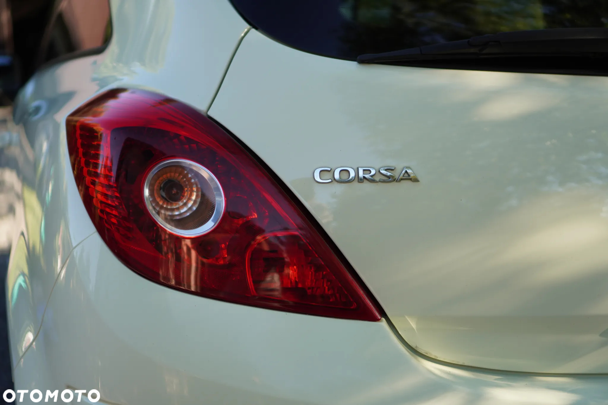 Opel Corsa 1.4 16V Satellite - 37