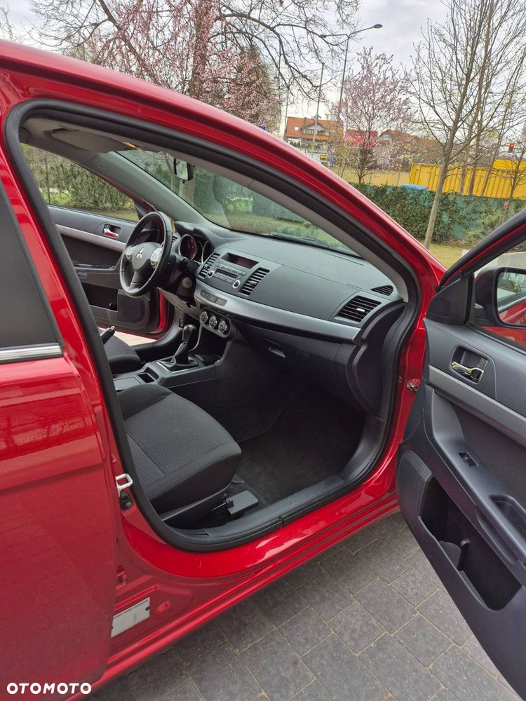 Mitsubishi Lancer 1.8 Invite - 21