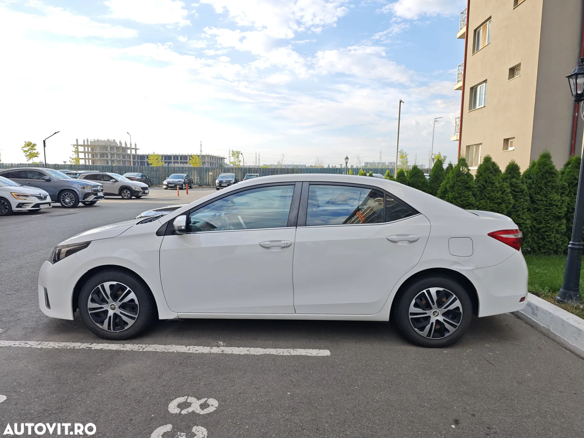 Toyota Corolla 1.33 Dual VVT-i Luna - 4