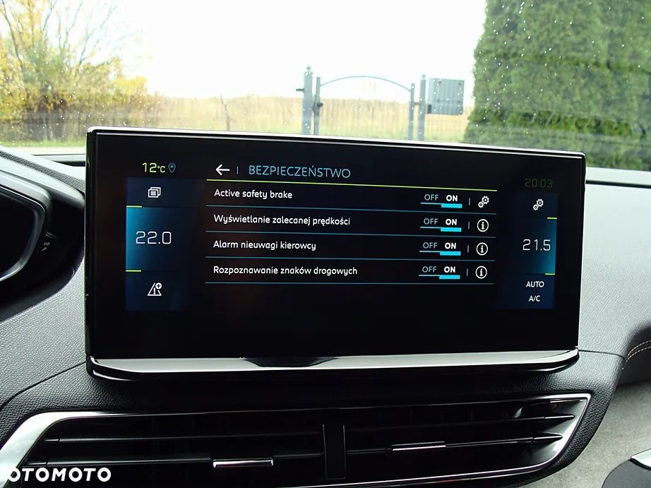 Peugeot 3008 Hybrid 225 e-EAT8 GT Pack - 26