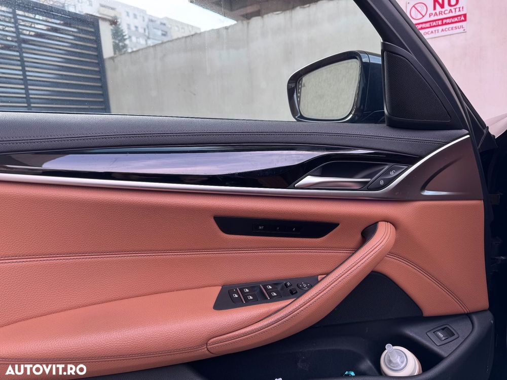 BMW Seria 5 530d Aut. Luxury Line - 7