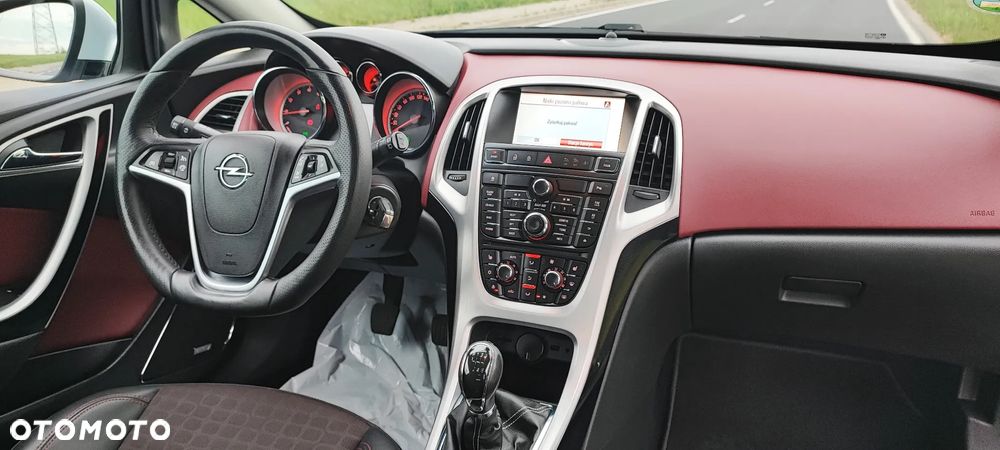 Opel Astra 1.6 Turbo Edition - 15