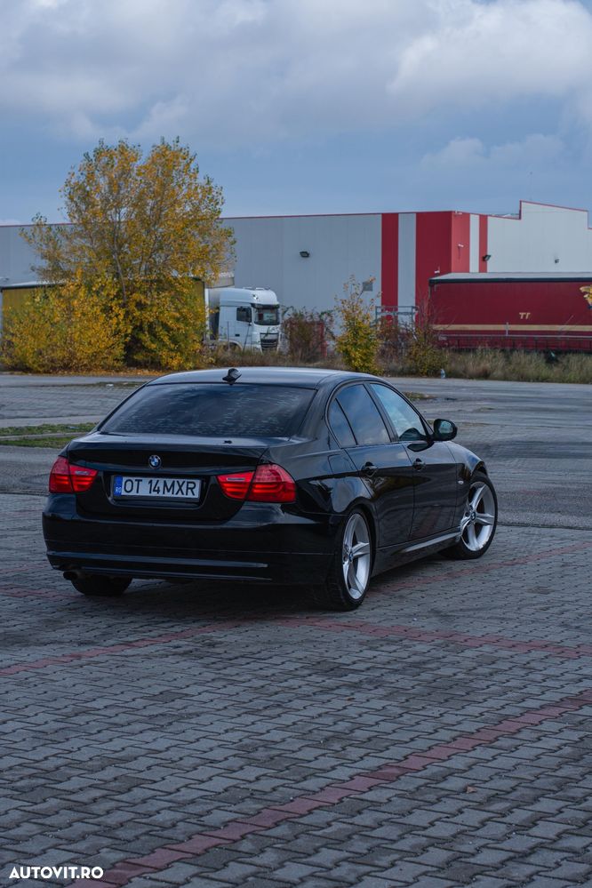 BMW Seria 3 318d - 4