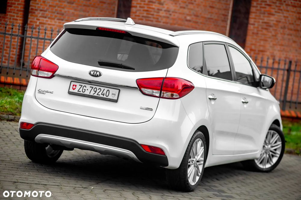 Kia Carens 1.7 CRDi Business Line 7os 7DCT - 15