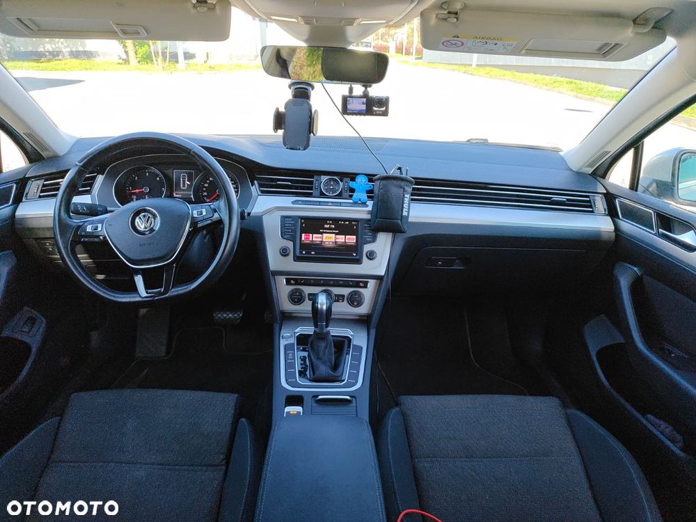 Volkswagen Passat 2.0 TDI SCR DSG Comfortline - 7