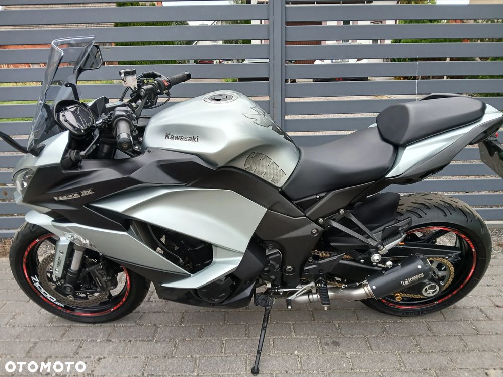 Kawasaki Ninja 1000 SX - 10