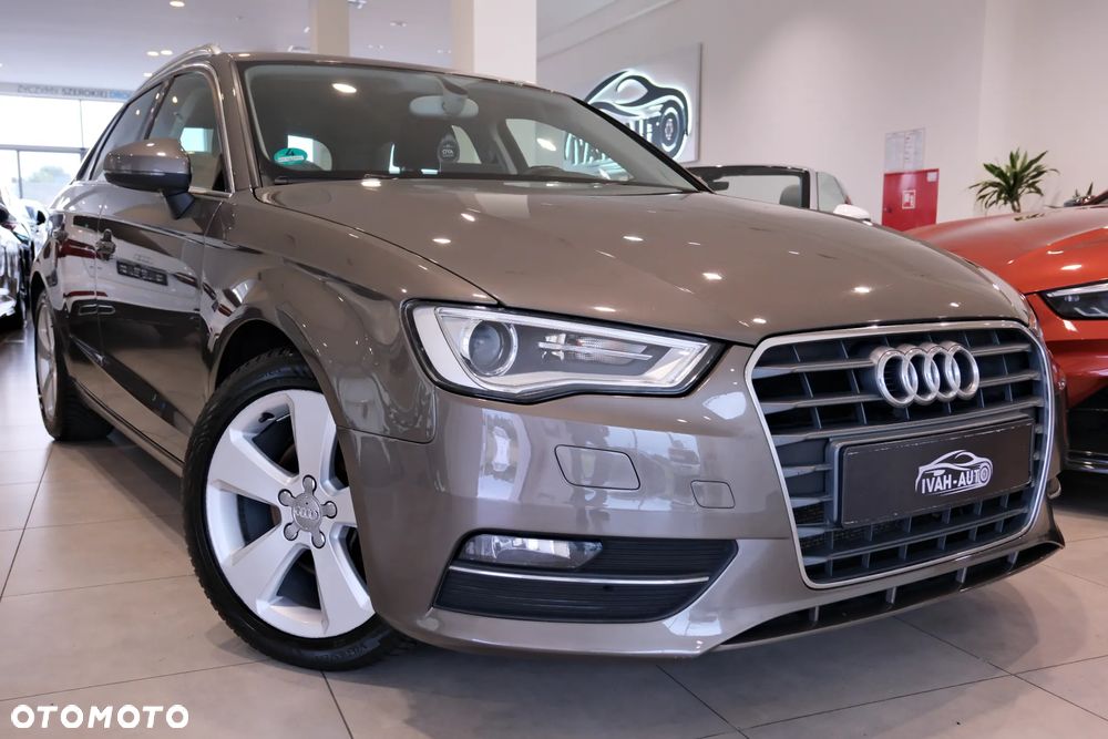 Audi A3 Sportback 1.6 TDI S tronic Ambiente - 5