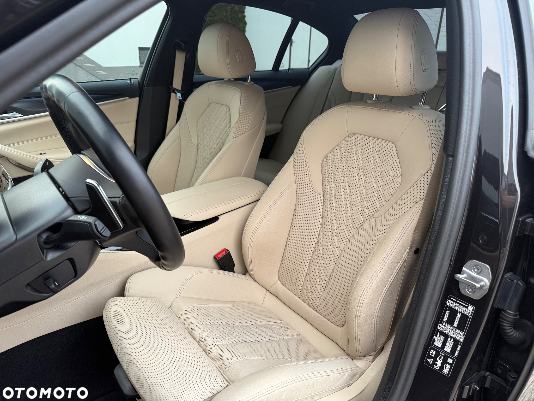 BMW Seria 5 - 12