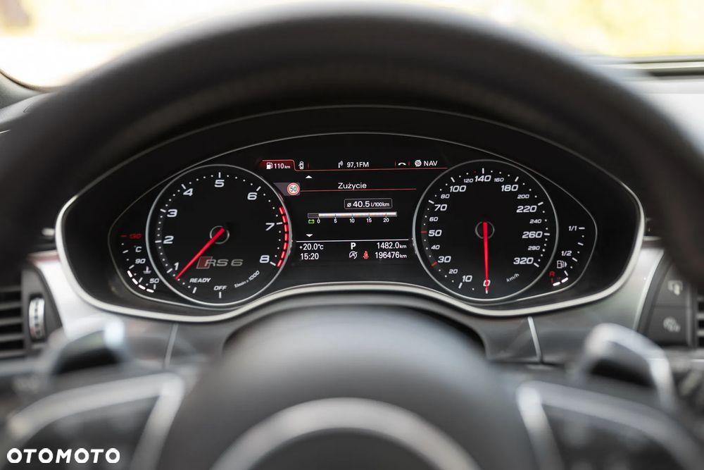 Audi RS6 - 30