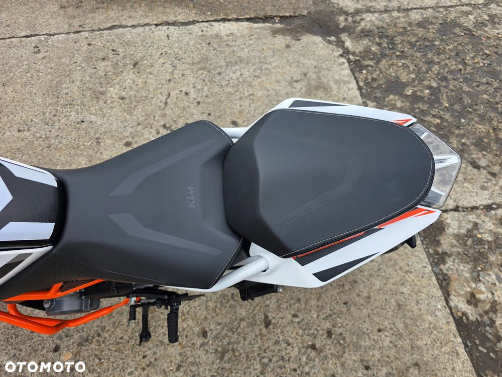 KTM Duke 390 - 20