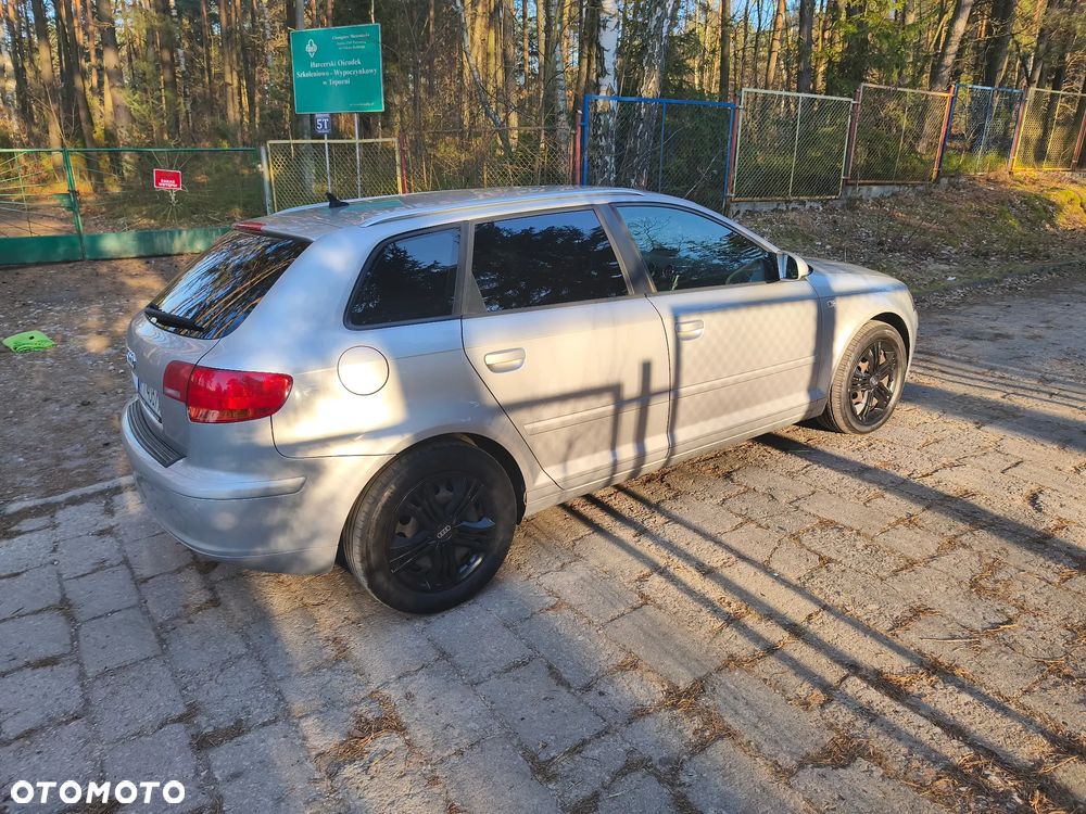 Audi A3 Sportback 2.0 TDI DPF Ambiente - 16