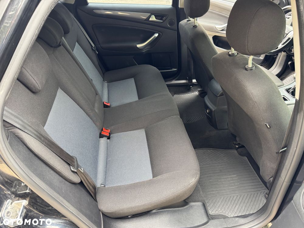 Ford Mondeo 2.0 TDCi Trend - 20