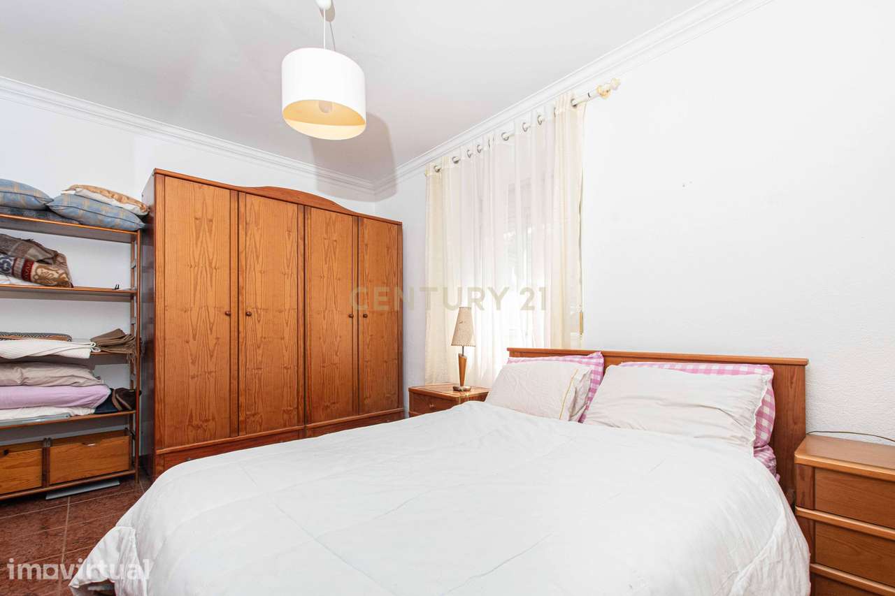 Moradia T2, num terreno com 299m2, em Caneças - Odivelas - Grande imagem: 3/14