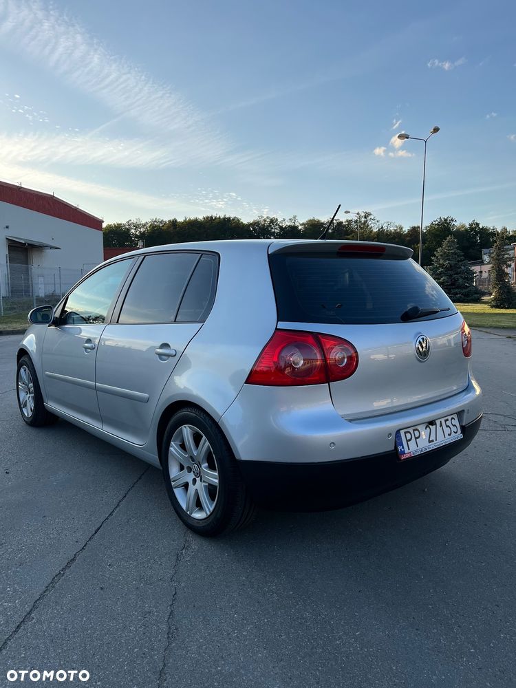 Volkswagen Golf 1.9 TDI Comfortline DSG - 8
