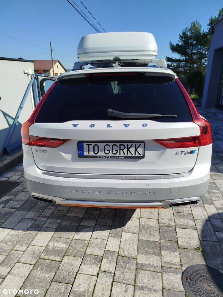 Volvo V90 Cross Country T5 AWD Ocean Race - 3