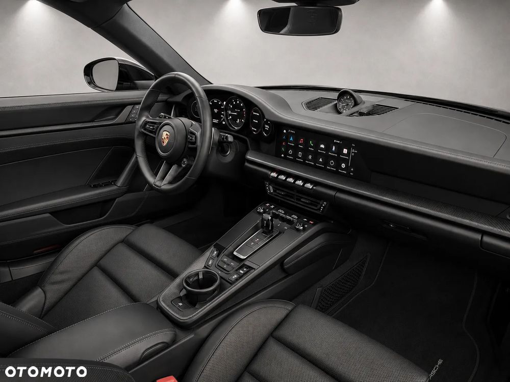 Porsche 911 Targa 4 GTS - 10