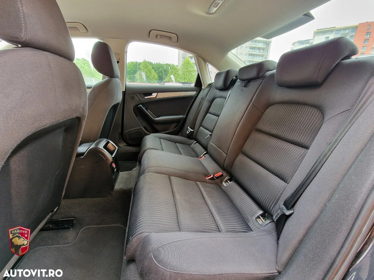 Audi A4 2.0 TDI B8 - 7
