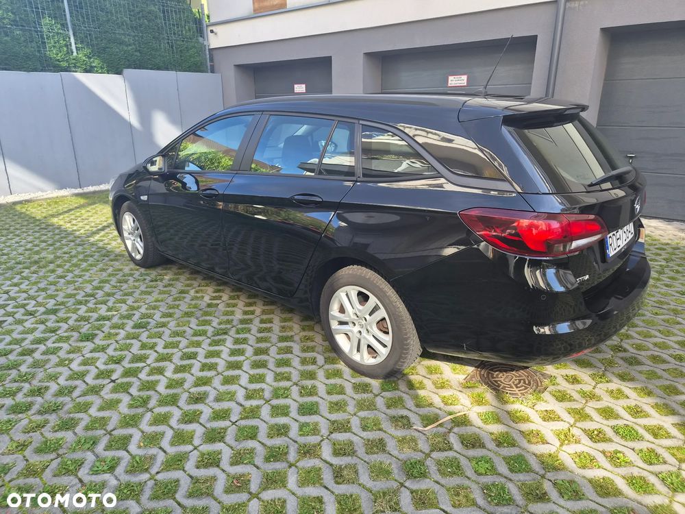 Opel Astra - 4