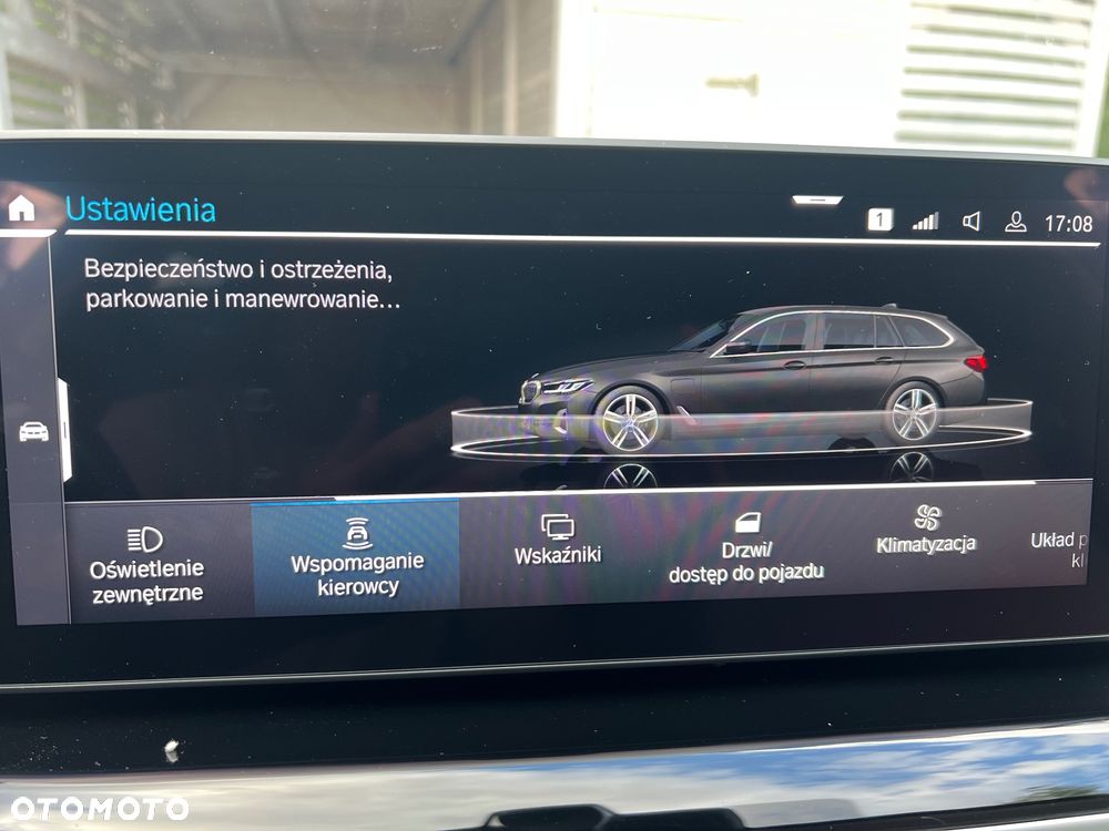 BMW Seria 5 530e xDrive - 34