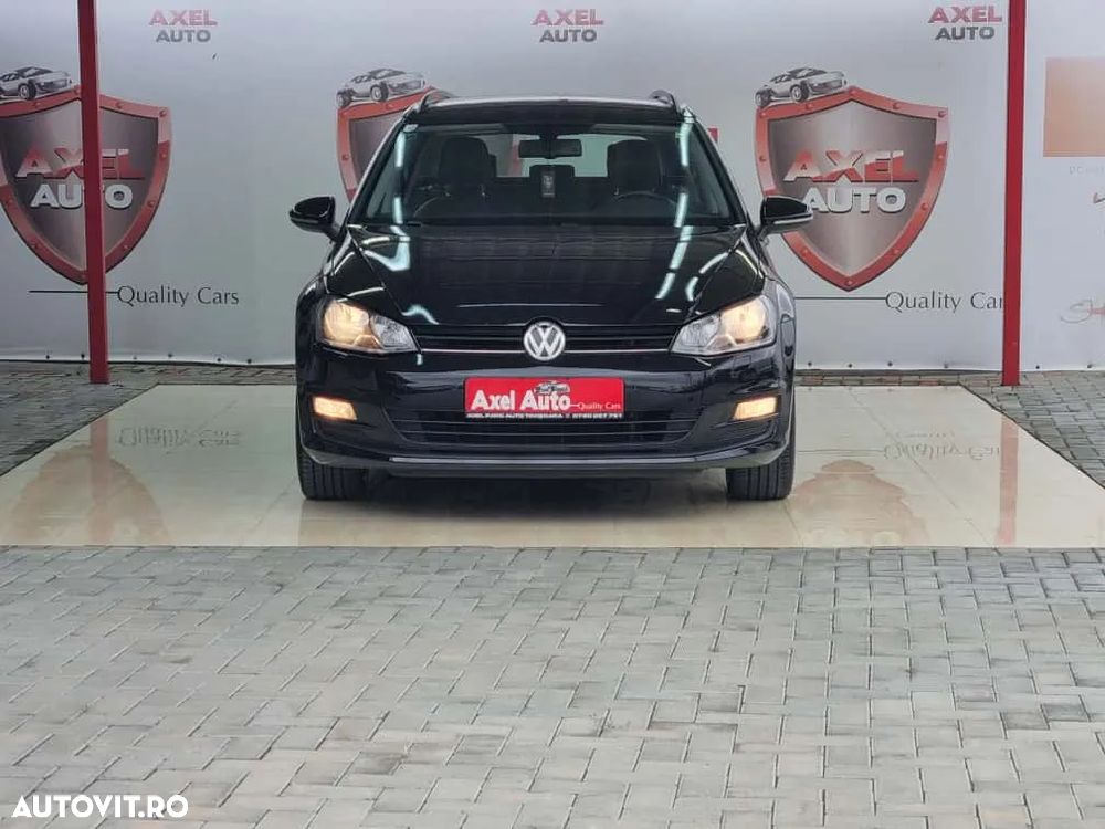 Volkswagen Golf - 28
