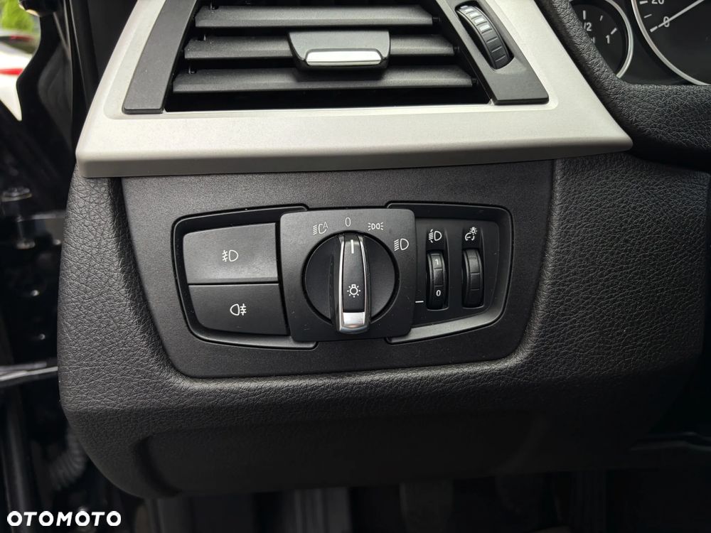 BMW Seria 3 320d Advantage - 32