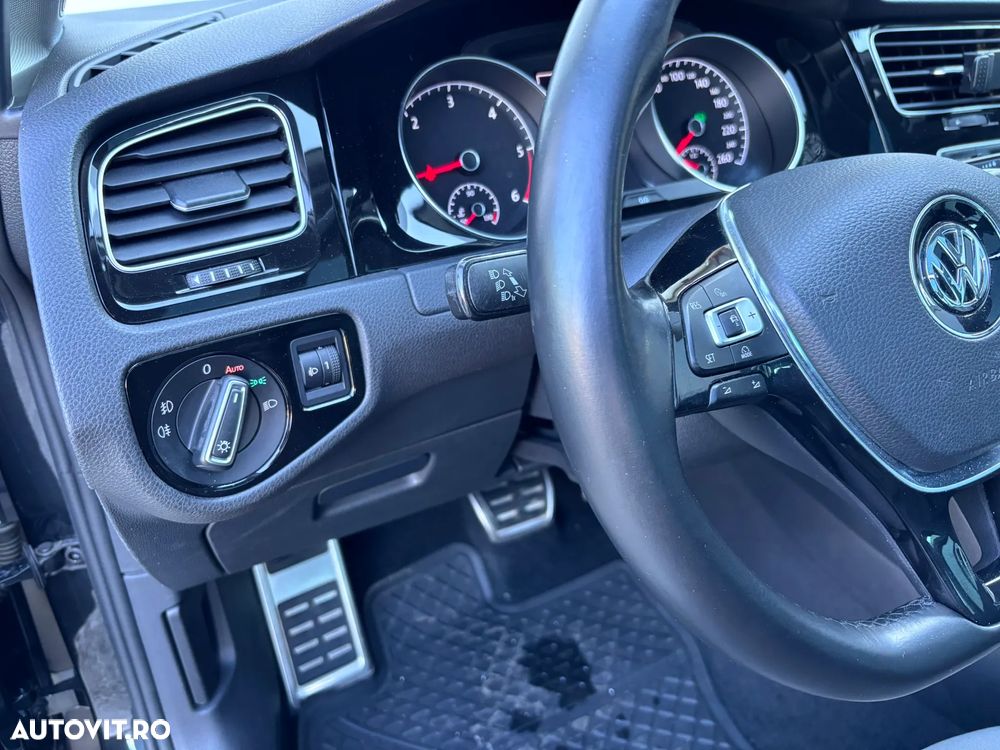 Volkswagen Golf 1.6 TDI BlueMotion Technology DSG Allstar - 21