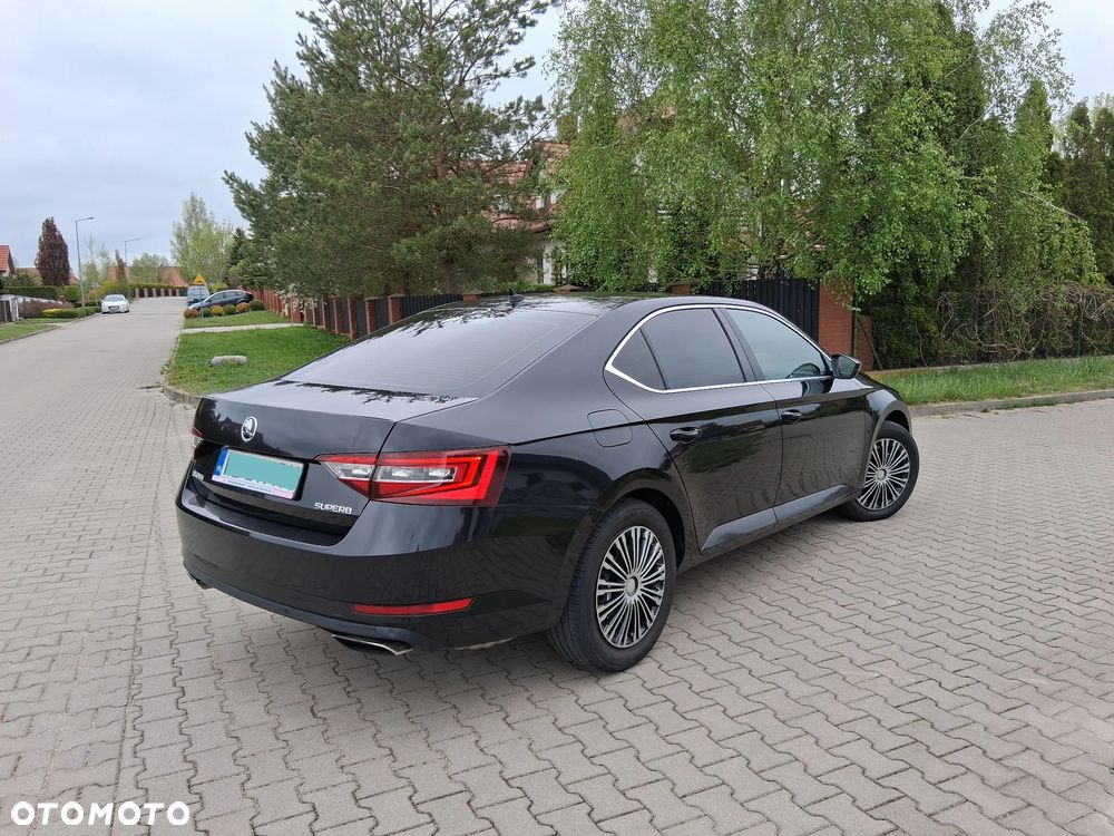 Skoda Superb 2.0 TSI 4x4 Ambition DSG - 26