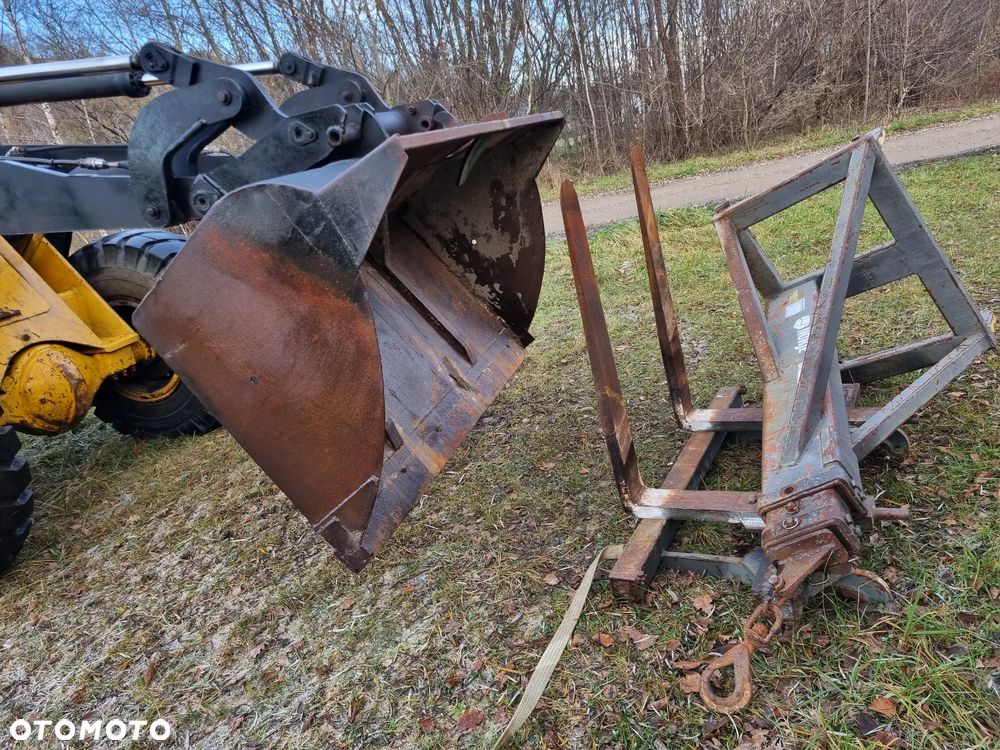 Volvo BM 4400 Ładowarka Fadroma Sprowadzona z Norwegii Widły Łyżka Bocian Wysięgnik! Aktualne badania w DEKRA! Oryginał zadbana Bez luzów i wycieków Potężna Moc. Nie pracowała w Kraju! 6 cylindrów pneumat Hamulec Opony jak Nowe - 19