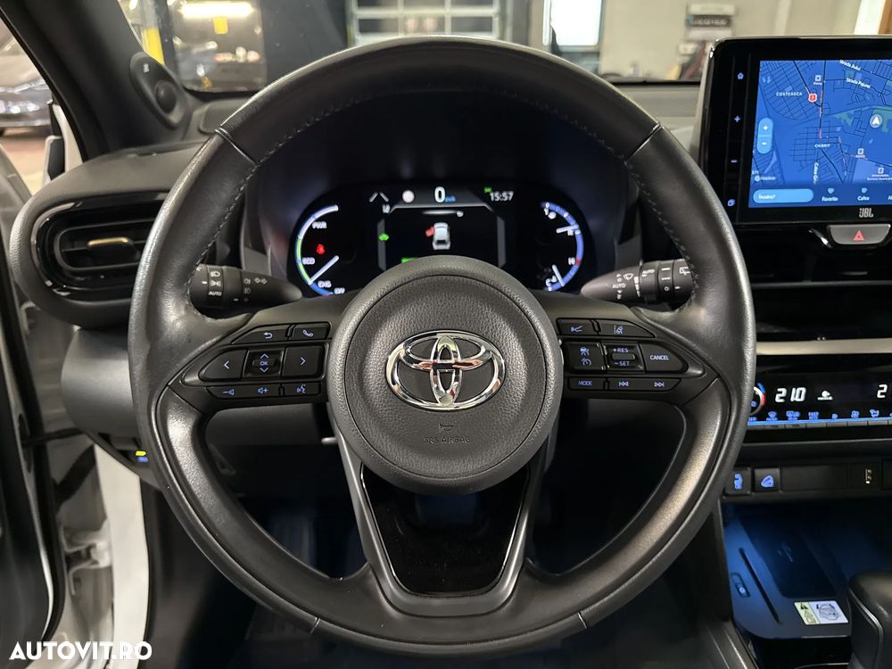 Toyota Yaris Cross - 17