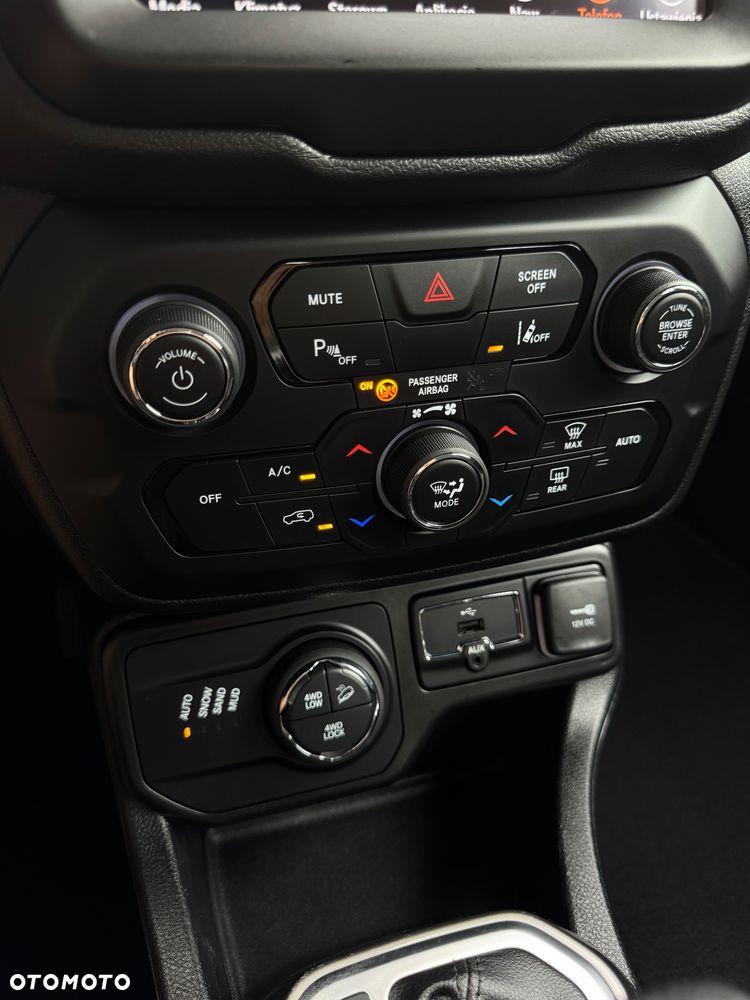 Jeep Renegade - 8