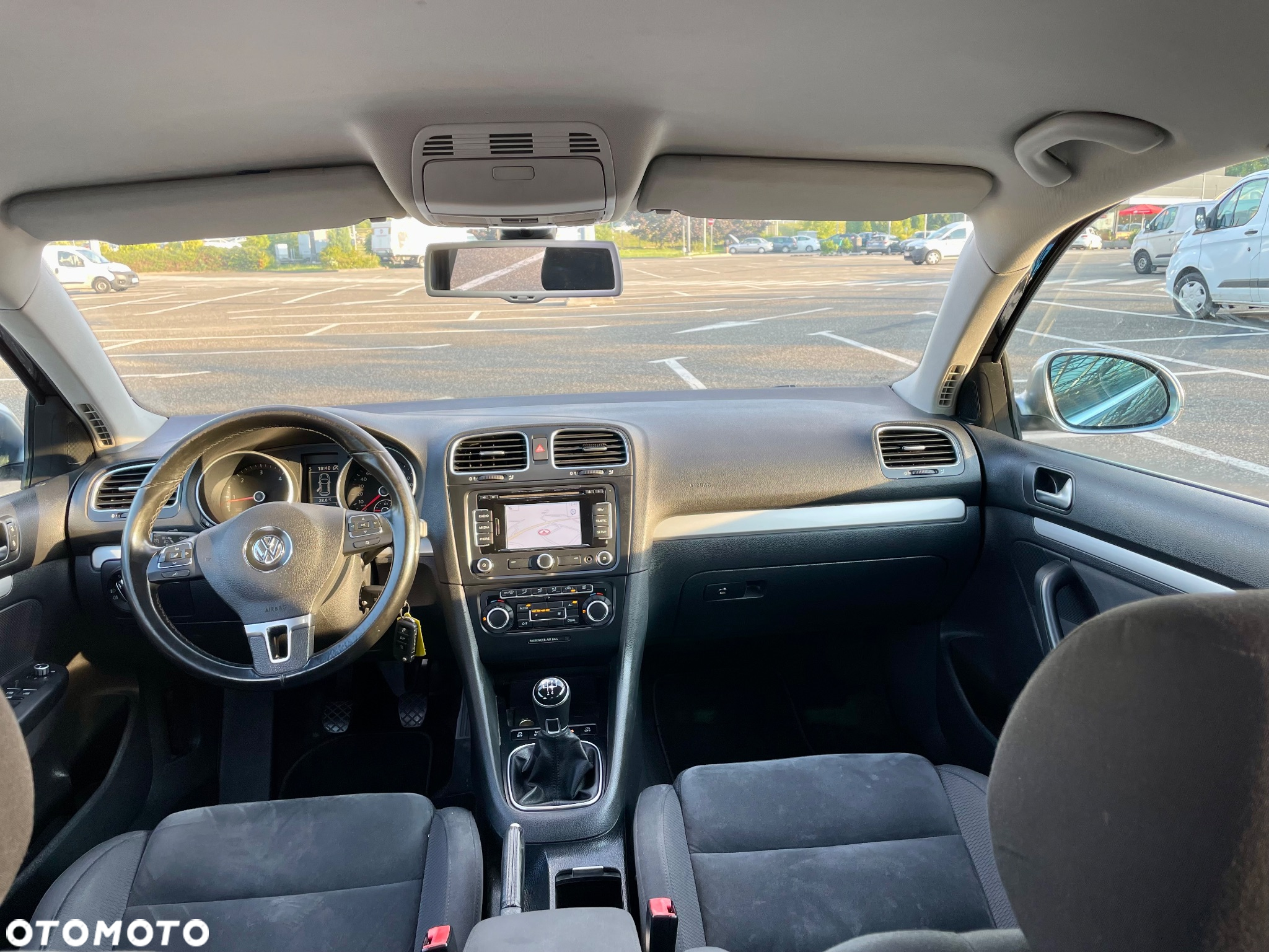 Volkswagen Golf 1.6 TDI BlueMotion Technology Comfortline - 30