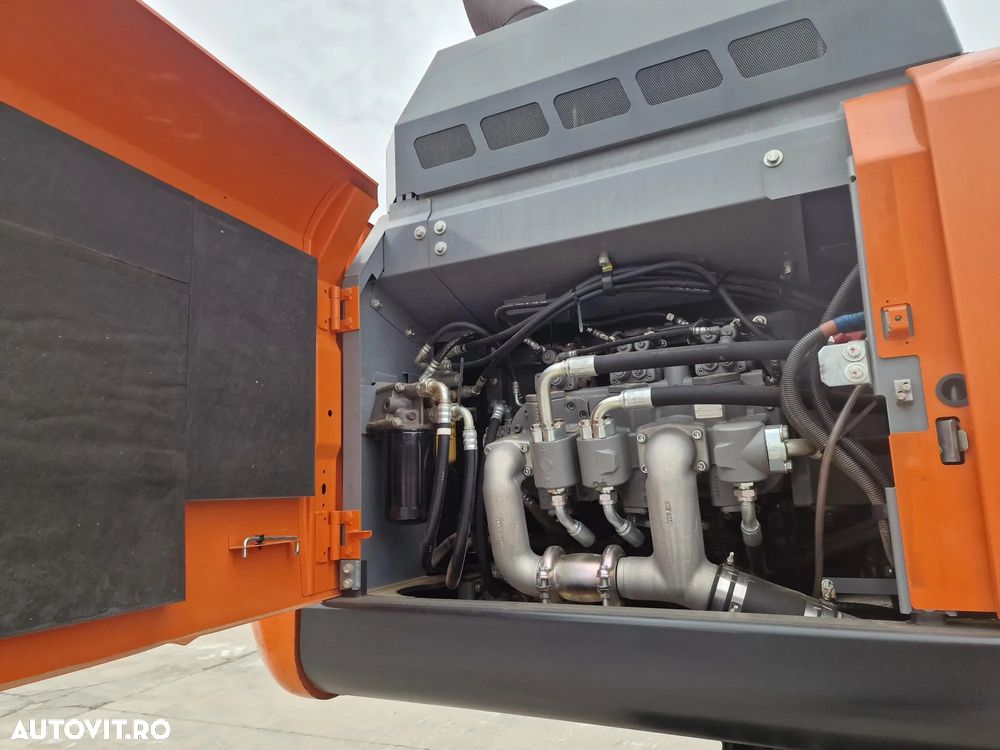 Hitachi ZX350LCN-6, 2018, 8.929h, INGUST 2,99m, CUPLA RAPIDA, cupa 2mc, ad sapare 8m, 2 inst hidr pe brate, ridica 20t, 3 camere, Masa operationala 36,5t, motor Isuzu 283CP, 3 pompe hidr,posibilitate leasing 3 ani, STARE FOARTE BUNA, PROMOTIE 99.000 EUR+tva - 35