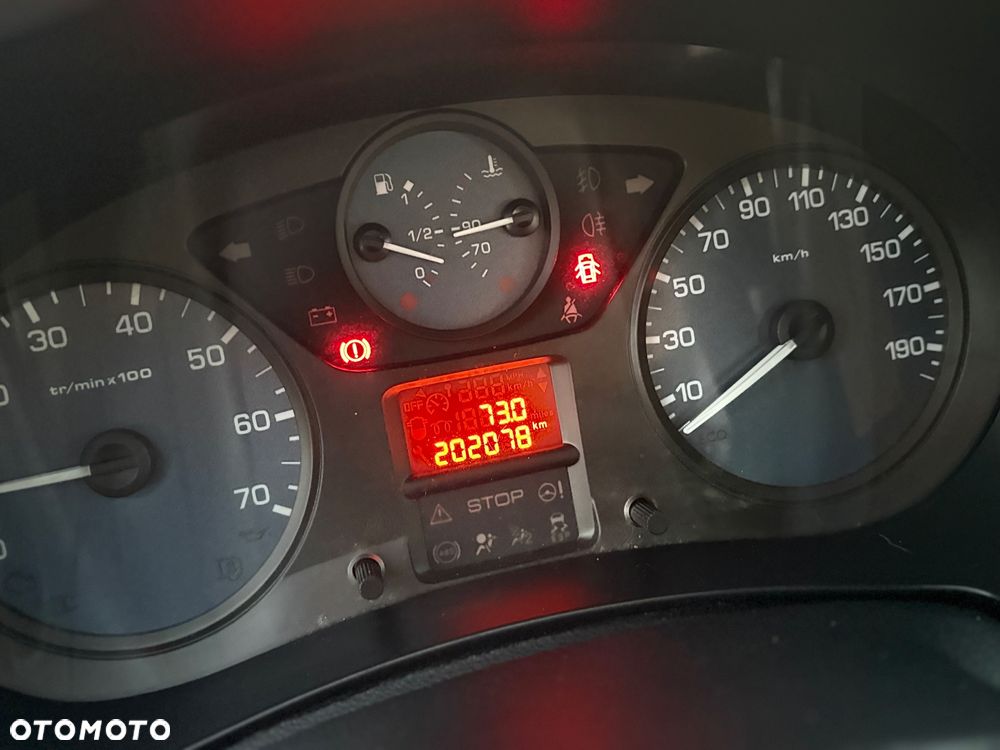 Peugeot Partner 1.6 e-HDi Trendy - 28