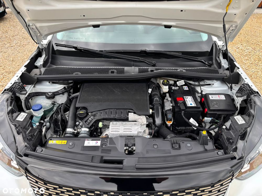 Peugeot 2008 1.2 PureTech Active Pack S&S - 11